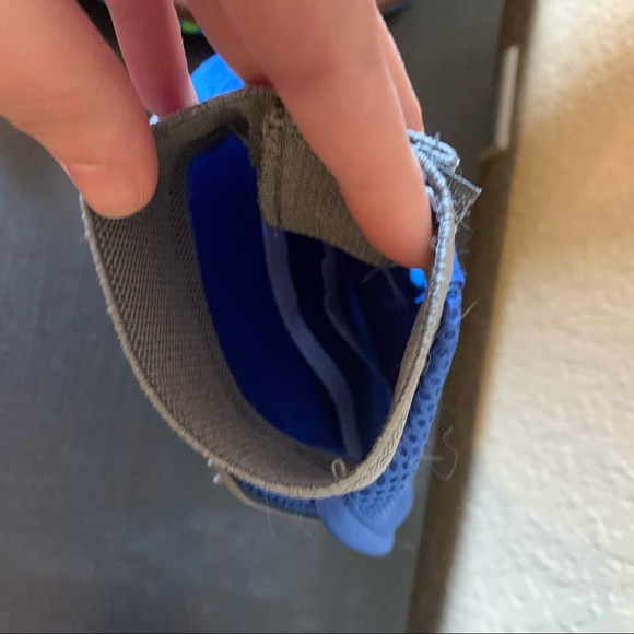 Pet grooming rubber bristle brush mittens - Picture 7 of 7